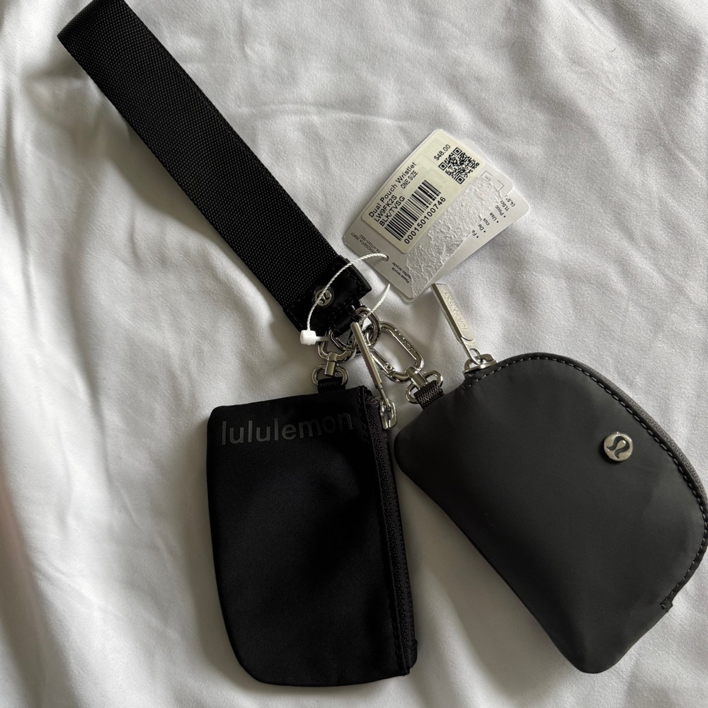 32-38🆕 Lululemon Dual Pouch Wristlet - Black/Transverse Grey - Picture 1 of 5
